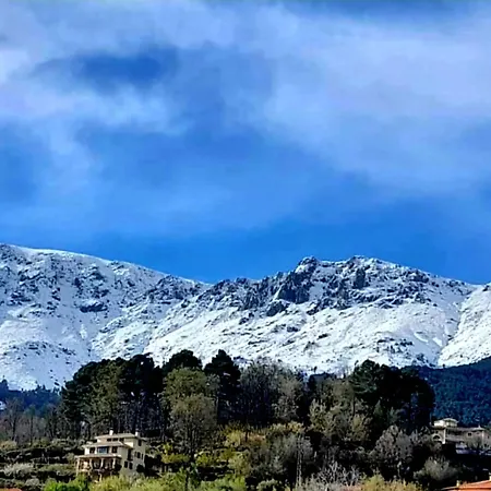 Ananda Gredos *